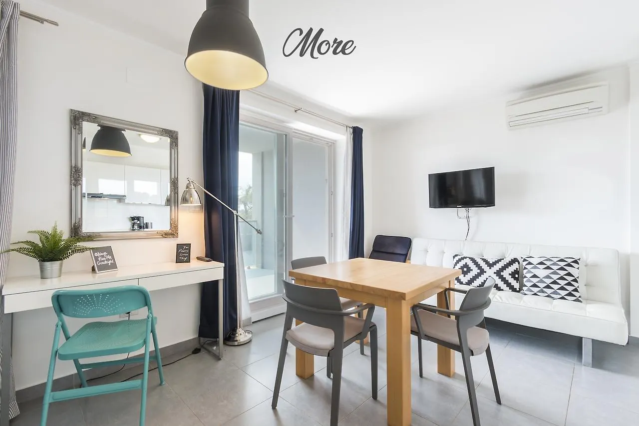 Apartment Lux More Medulin 0*,